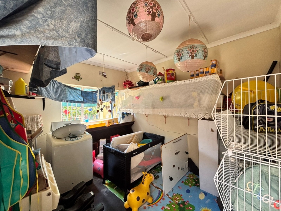 4 Bedroom Property for Sale in Flamwood North West